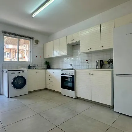 Appartement 2 Bedrooms Flat Near Center *