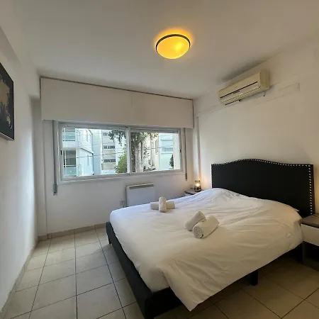 2 Bedrooms Flat Near Center Engomi